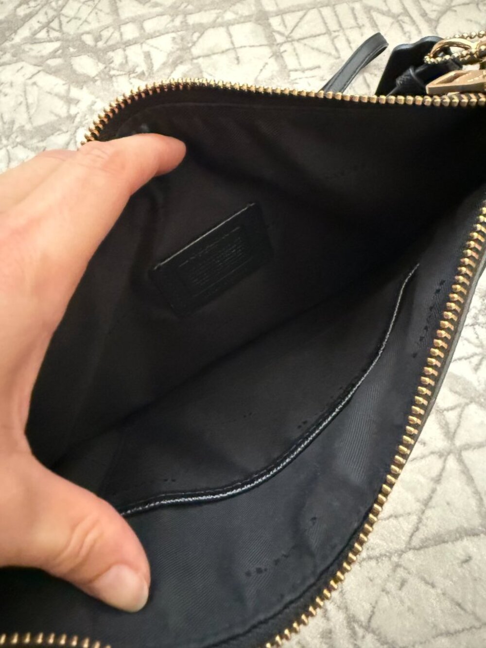 Coach Kitt Messenger Crossbody 26 Black Gold Leather Zip Bag 39408 - Picture 8 of 10